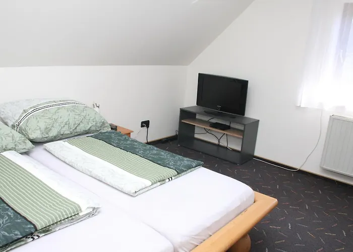 1 Joebstl Oberburgstall